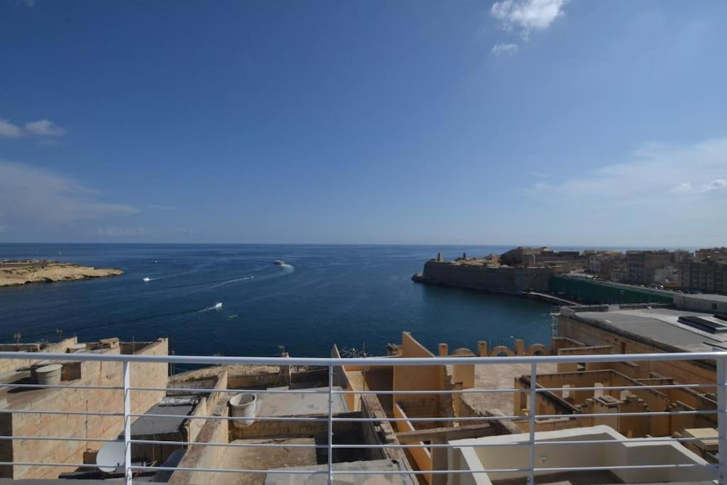 Vallettadreamsuites Groud Floor Shared Sea View Rooof Terrace Екстериор снимка